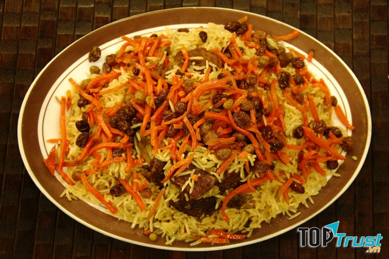Một trong các món ăn ở Pakistan là Kabuli Pulao