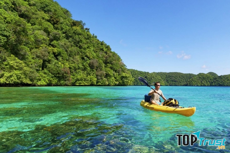 Khám phá biển tại đảo Palau