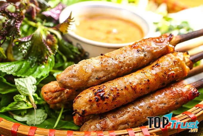 Nem nướng thơm ngon, hấp dẫn của Pallet Quán