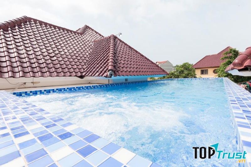 Bể bơi lý tưởng cho ngày hè nóng nực