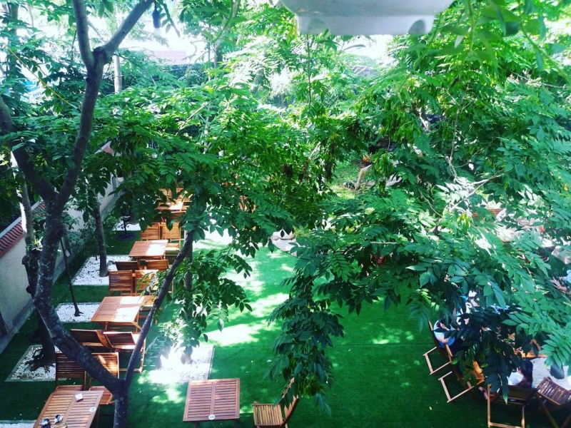 Một khung cảnh đẹp tại một quán cafe tại Huế