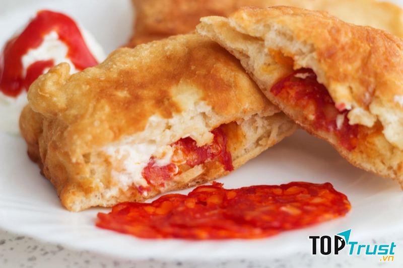 Panzerotti là món ăn khá đặc trưng của Ý.