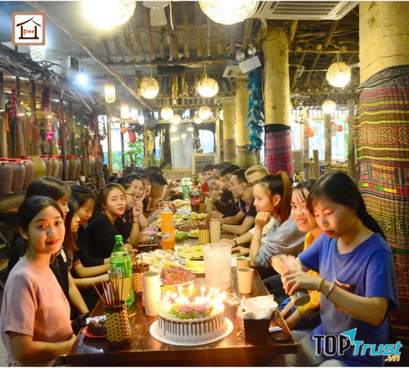Tiệc sinh nhật tổ chức tại Pao Quán