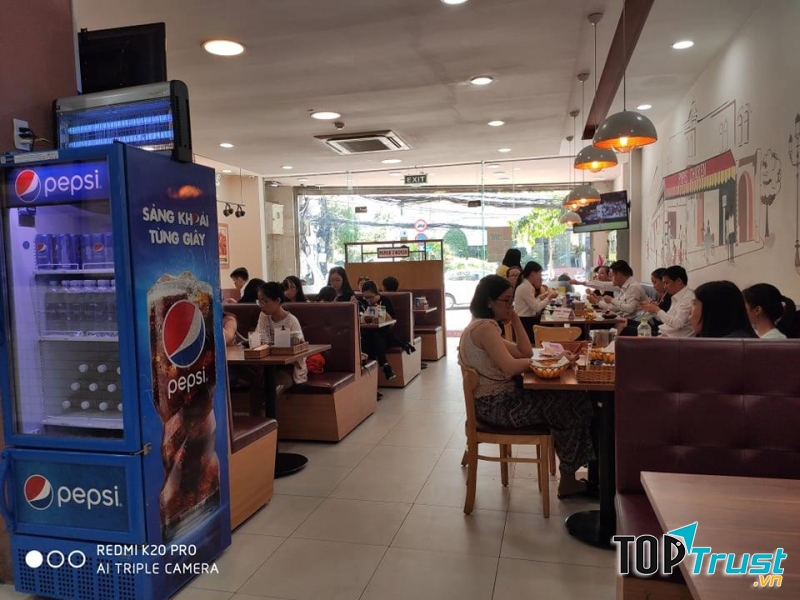 Papas' Chicken có không gian riêng cho bạn