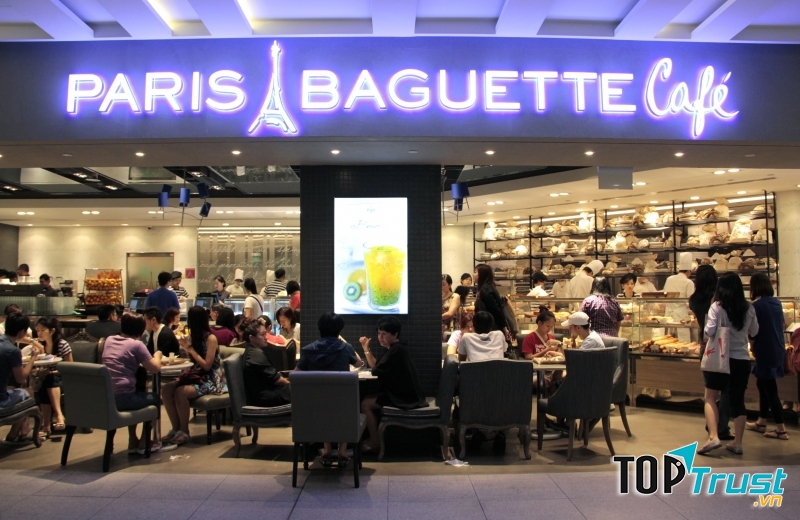Một góc sang trọng của Paris Baguette cafe