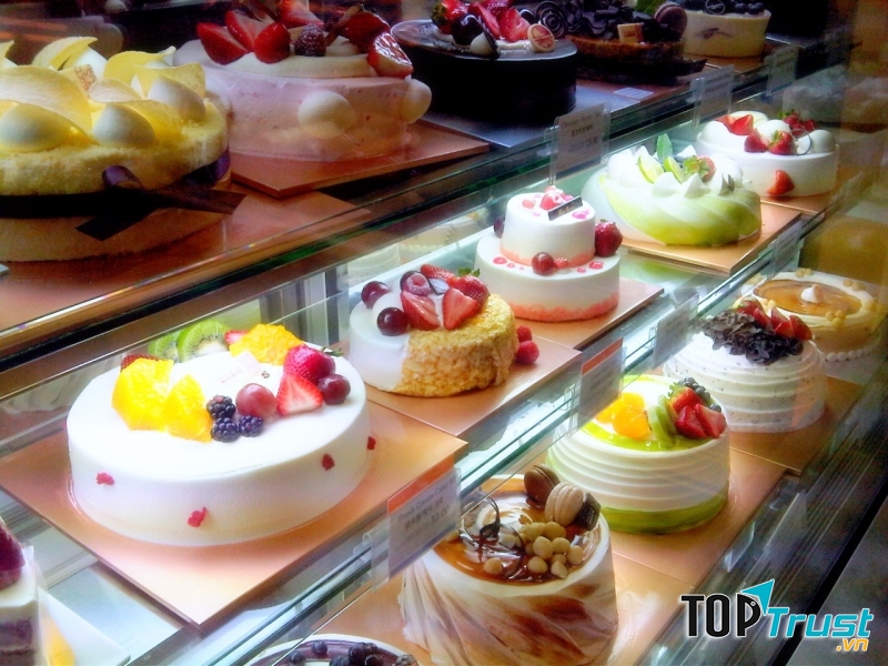 Những chiếc bánh đầy màu sắc