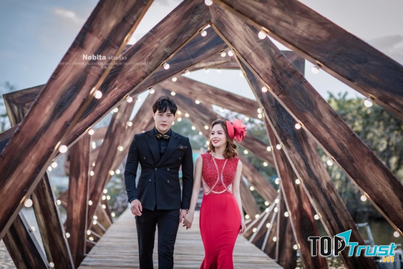 phim trường Paris Garden