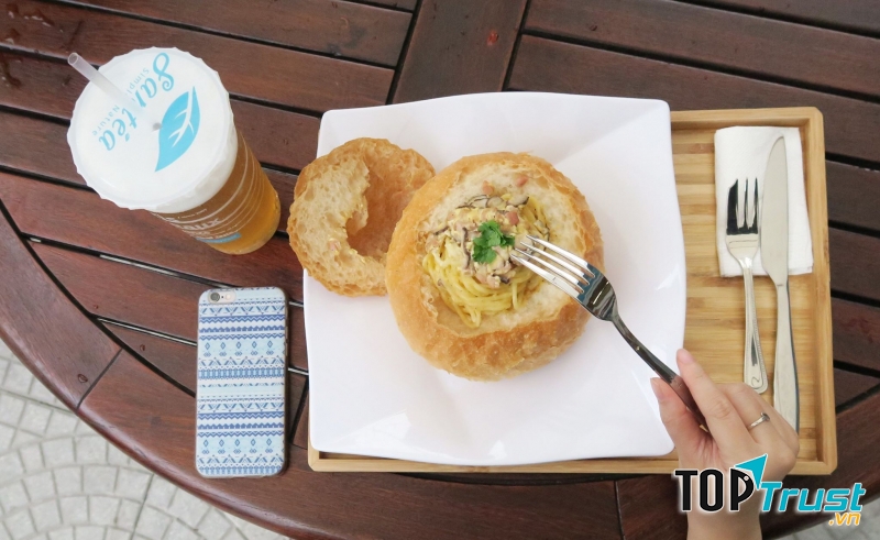 Paris Gâteaux - The Garden