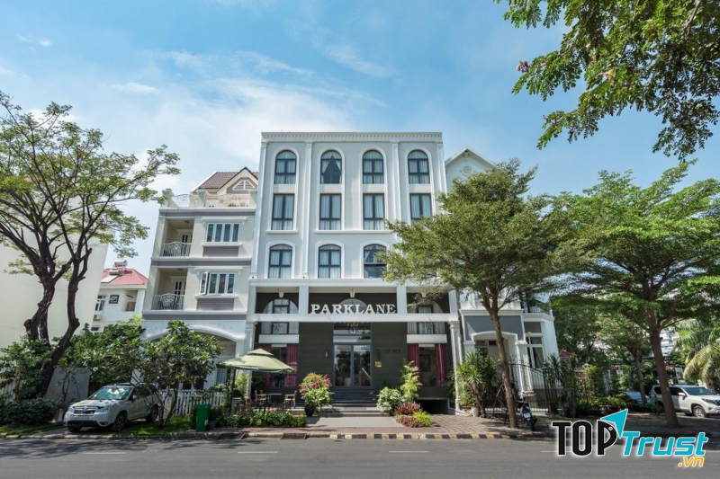 Parklane Hotel Saigon South