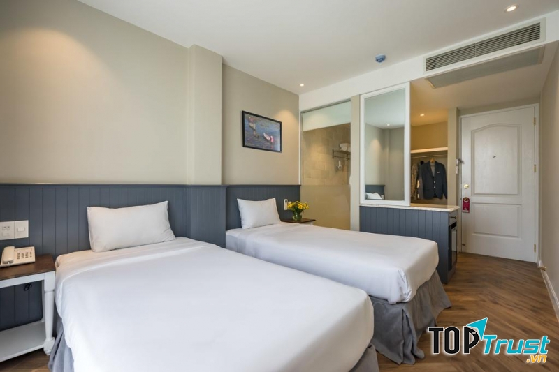 Parklane Hotel Saigon South