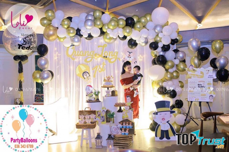Mẫu trang trí sinh nhật đẹp mắt của cửa hàng