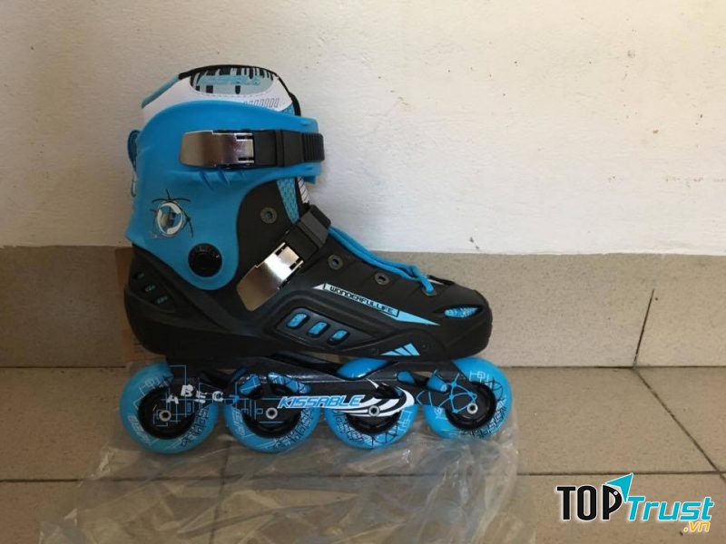 Giày patin K8 màu xanh