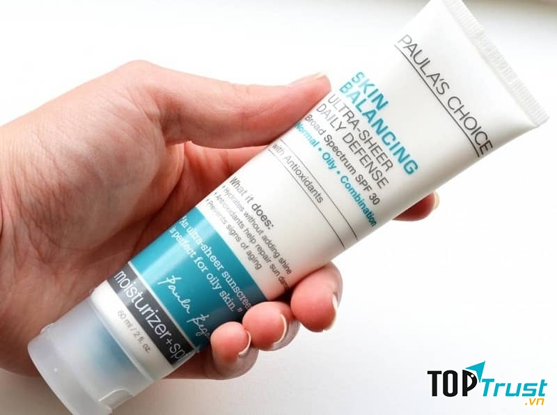 Paula’s Choice Skin Balancing Ultra-Sheer Daily Defense Broad Spectrum SPF30