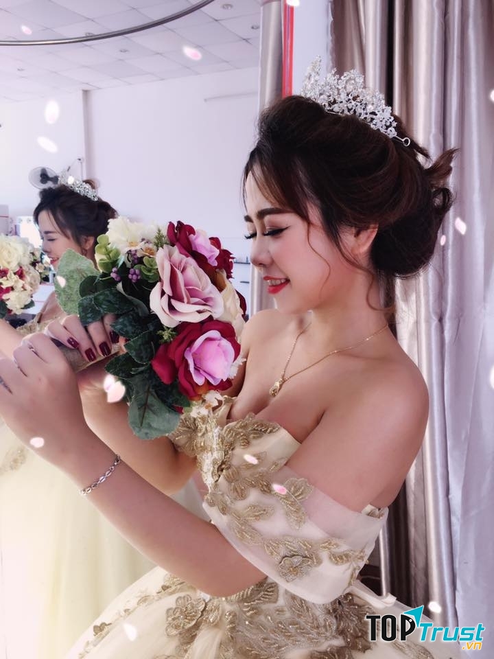 Pé Ốc (Pé Ốc Bridal)