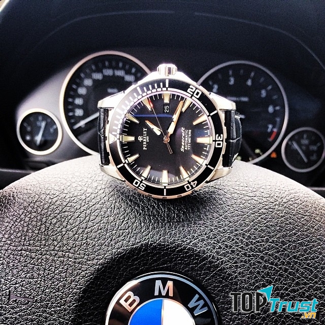 Sang chảnh tinh tế khi Perrelet kết hợp với BMW, đúng là bộ đôi hoàn hảo. Nhưng nó khá rẻ so với những chiếc Perrelet khác, khoảng 80 triệu/chiếc.