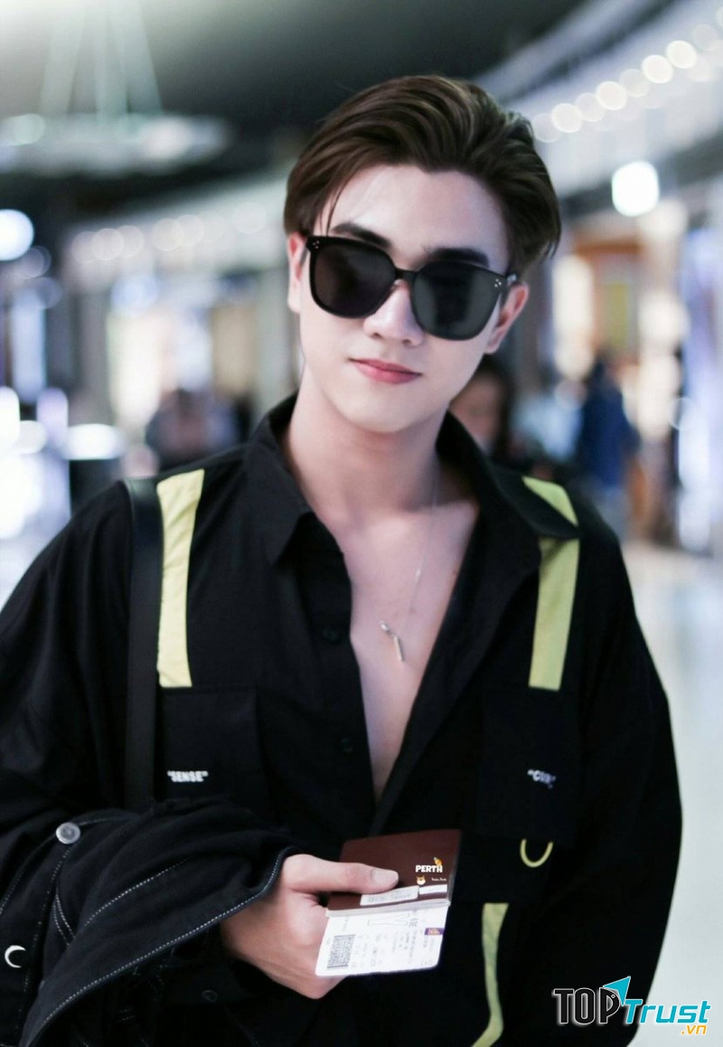 Vẻ ngoài quyến rũ, nam tính - Nguồn: Internet