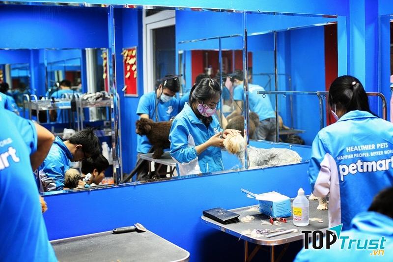 Pet Mart - Hệ Thống Siêu Thị Thú Cưng
