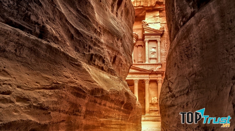 Khám phá những địa danh cổ xưa tại Petra