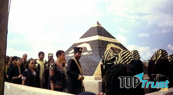 Phái Nuwaubianism được thành lập và lãnh đạo bởi Dwight York