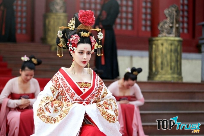 Vẻ đẹp qúy phái của Phạm Băng Băng