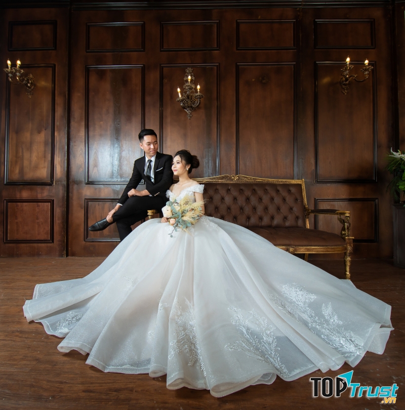 Bức ảnh cưới đẹp lung linhh, lạ mắt ở Studio