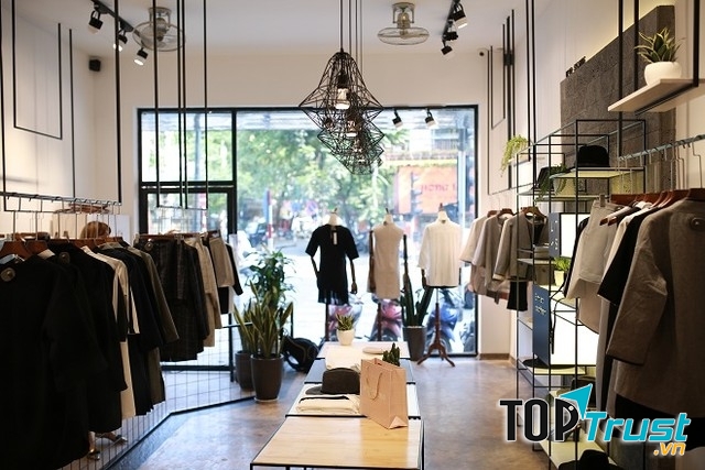 Nếu muốn tìm một bộ váy thiết kế độc đáo thì bạn đừng bỏ qua khu phố này nhé