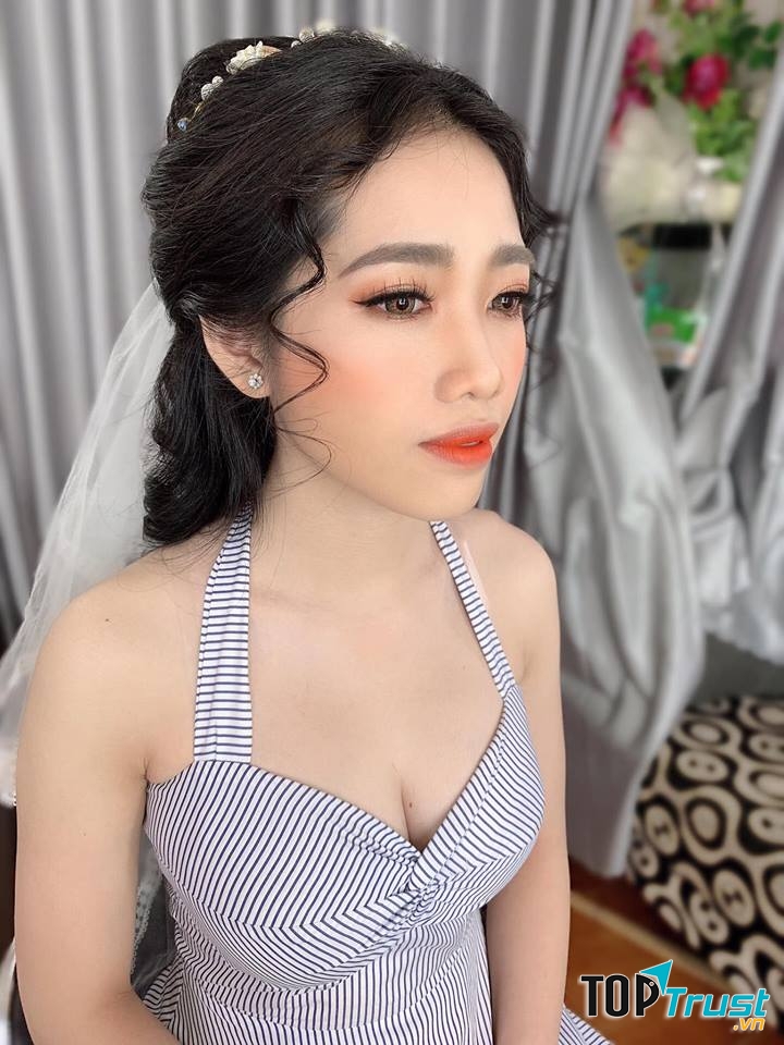 Pham Niem Make Up