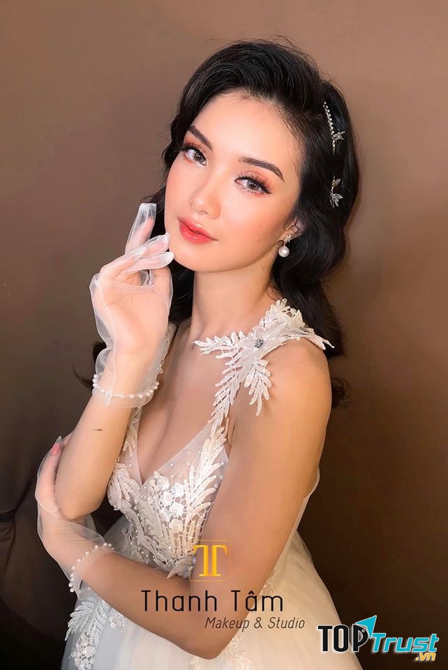 Phạm Thanh Tâm makeup