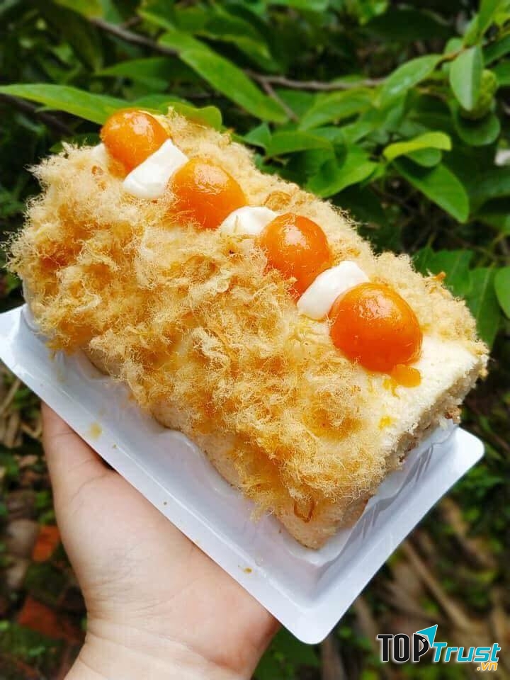 Là một địa chỉ đặt bánh uy tín, Phan Anh nhận được rất nhiều đơn đặt hàng