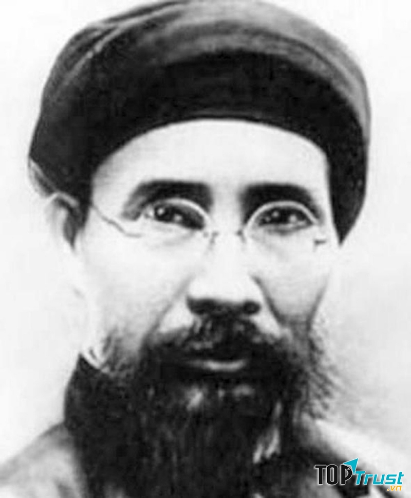 Thầy giáo Phan Bội Châu