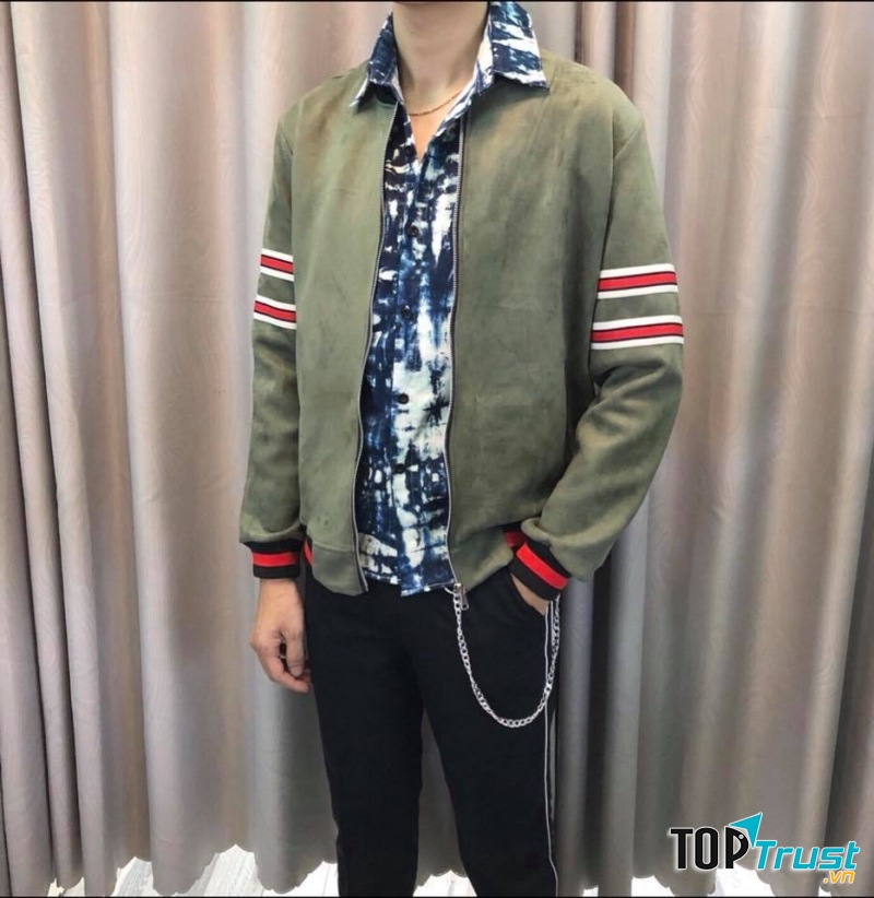 Shop bán sản phẩm rất đa dạng và phong phú