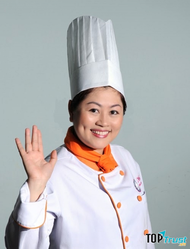 Đầu bếp Phan Tôn Tịnh Hải
