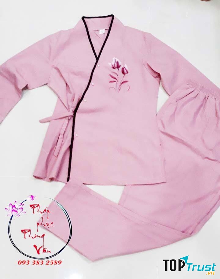 Pháp phục Phong Vân