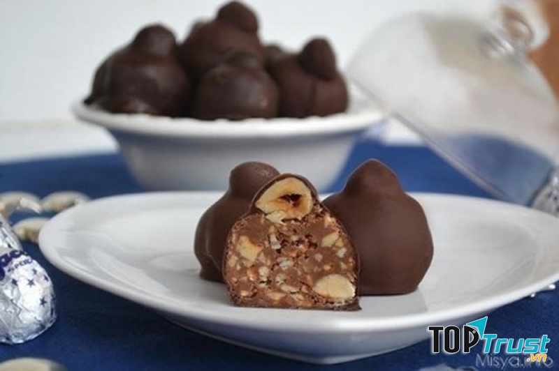 Pháp: Tặng trẻ con tấm lịch đặc biệt chứa chocolate