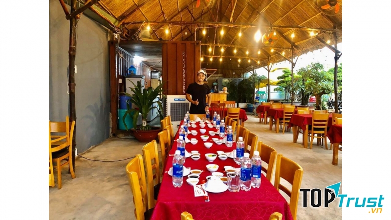 Quán nhậu Phi Long