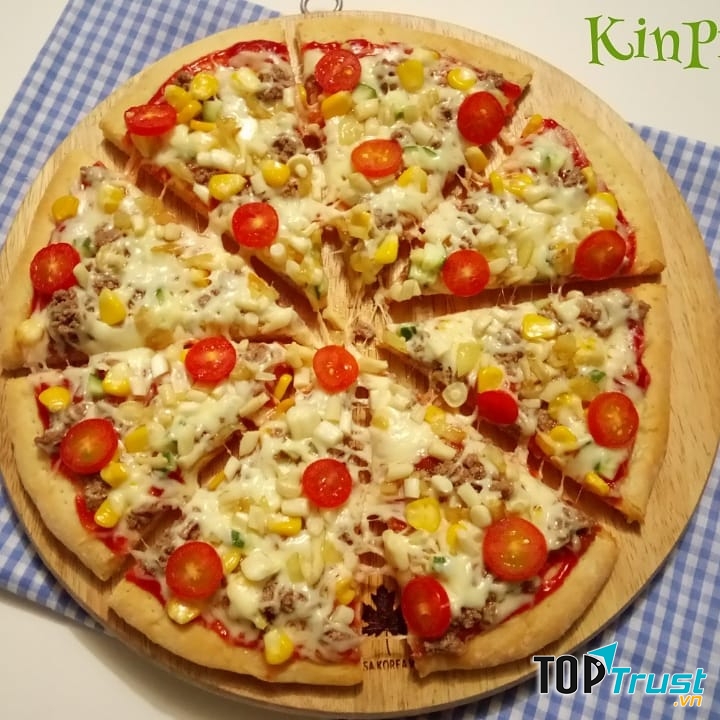 Pizza bò ngô kèm nấm tươi sốt phomai Đức