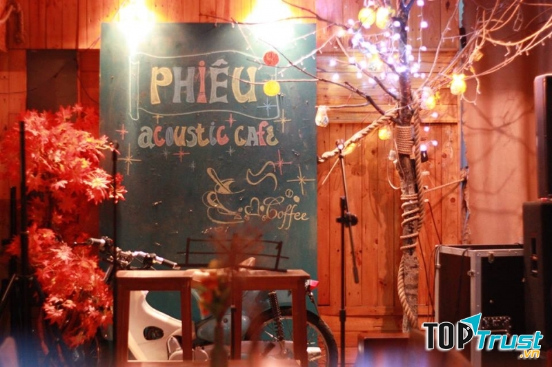 Phiêu Acoustic Cafe