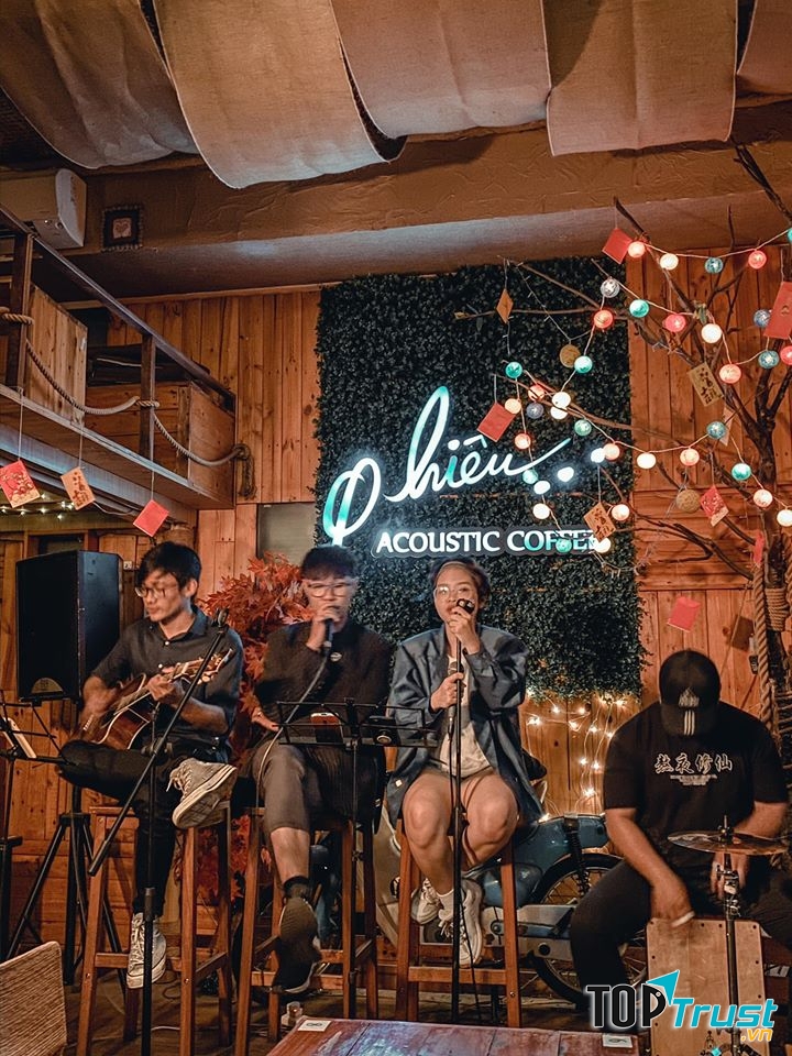 Phiêu Acoustic Cafe