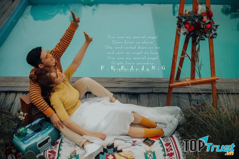 Phim Trường Rustic