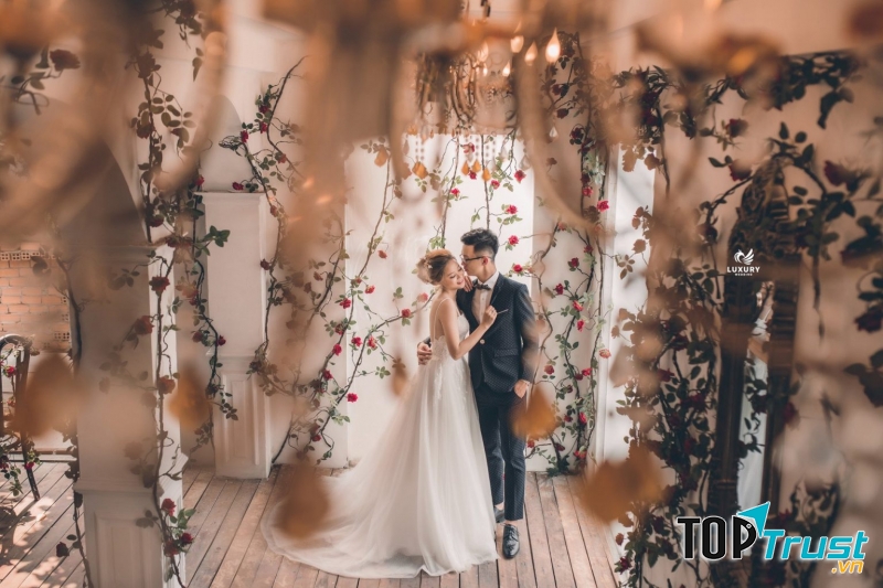 Phim trường Secret Garden