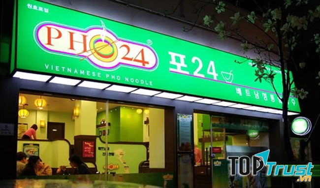 Cửa hàng của phở 24h ở Hàn Quốc