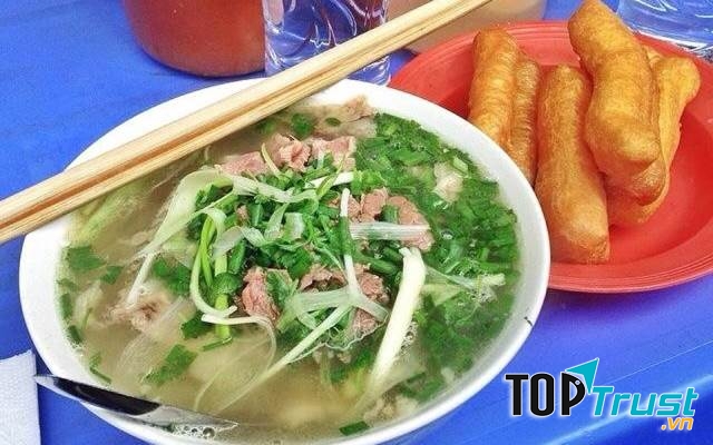 Món phở Hà Nội
