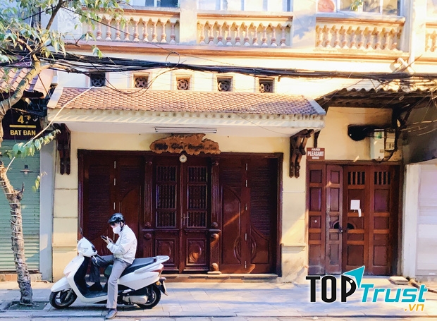 Cửa hàng phở Bát Đàn.
