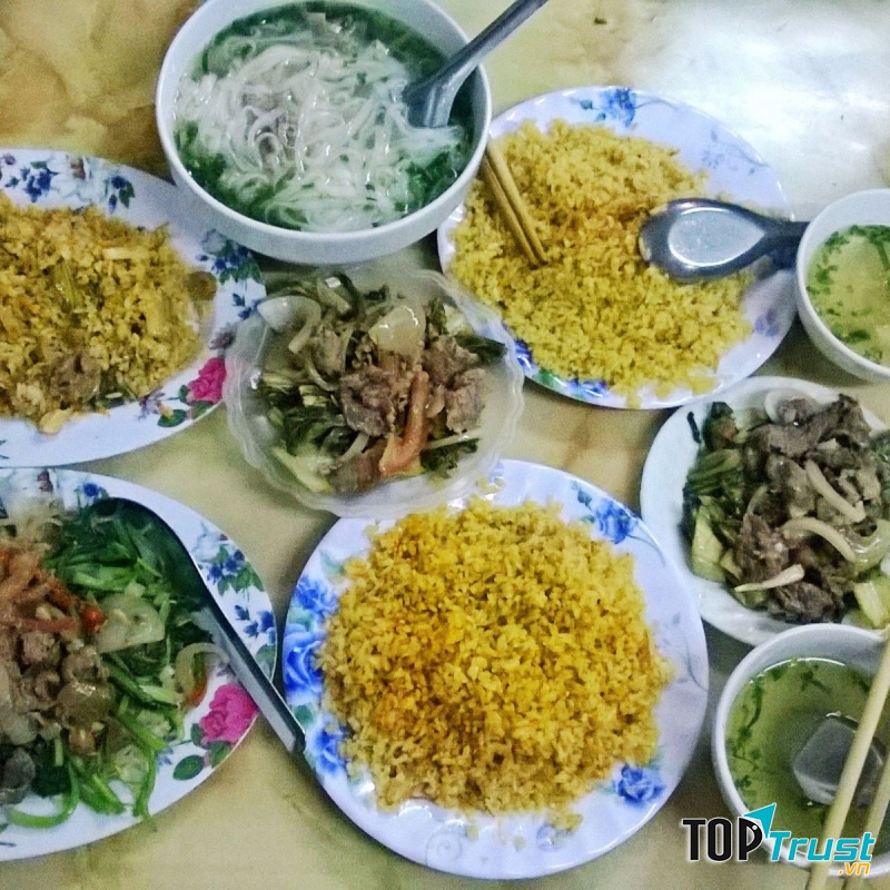 Cơm rang dưa bò tại 29 Chùa Láng