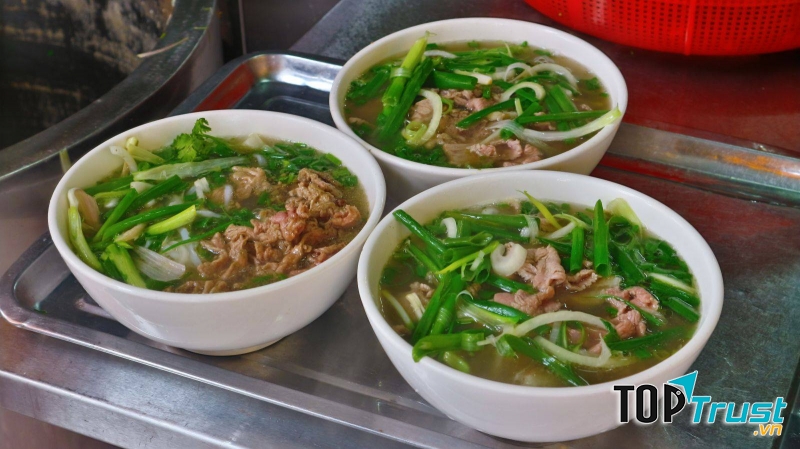 Tô phở Phú Gia