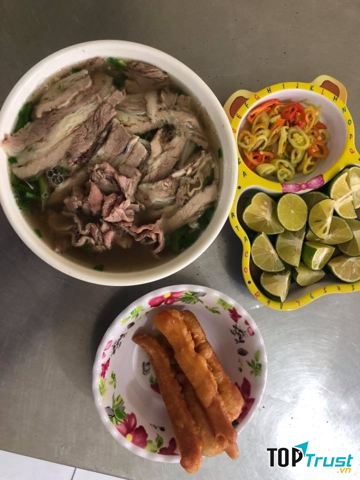 Tô phở Phú Gia