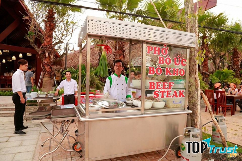 Phở bò Úc, nhà hàng ẩm thực Quang Trung
