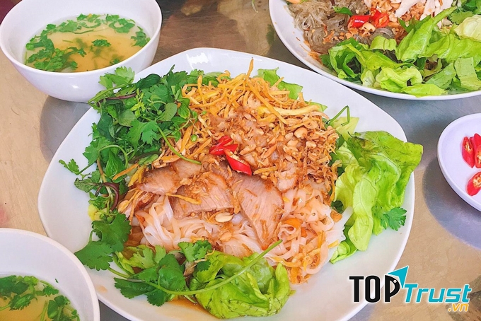 Phở chua
