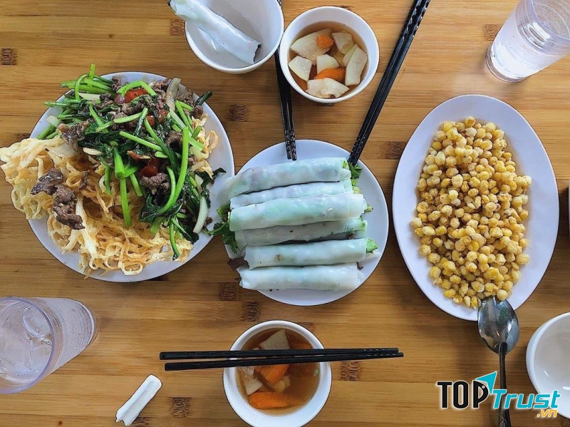Phở cuốn Hương Mai