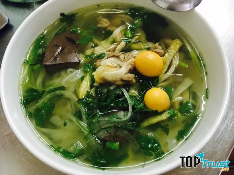 Phở gà cô Lợi